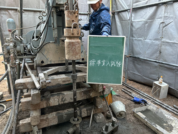標準貫入試験状況